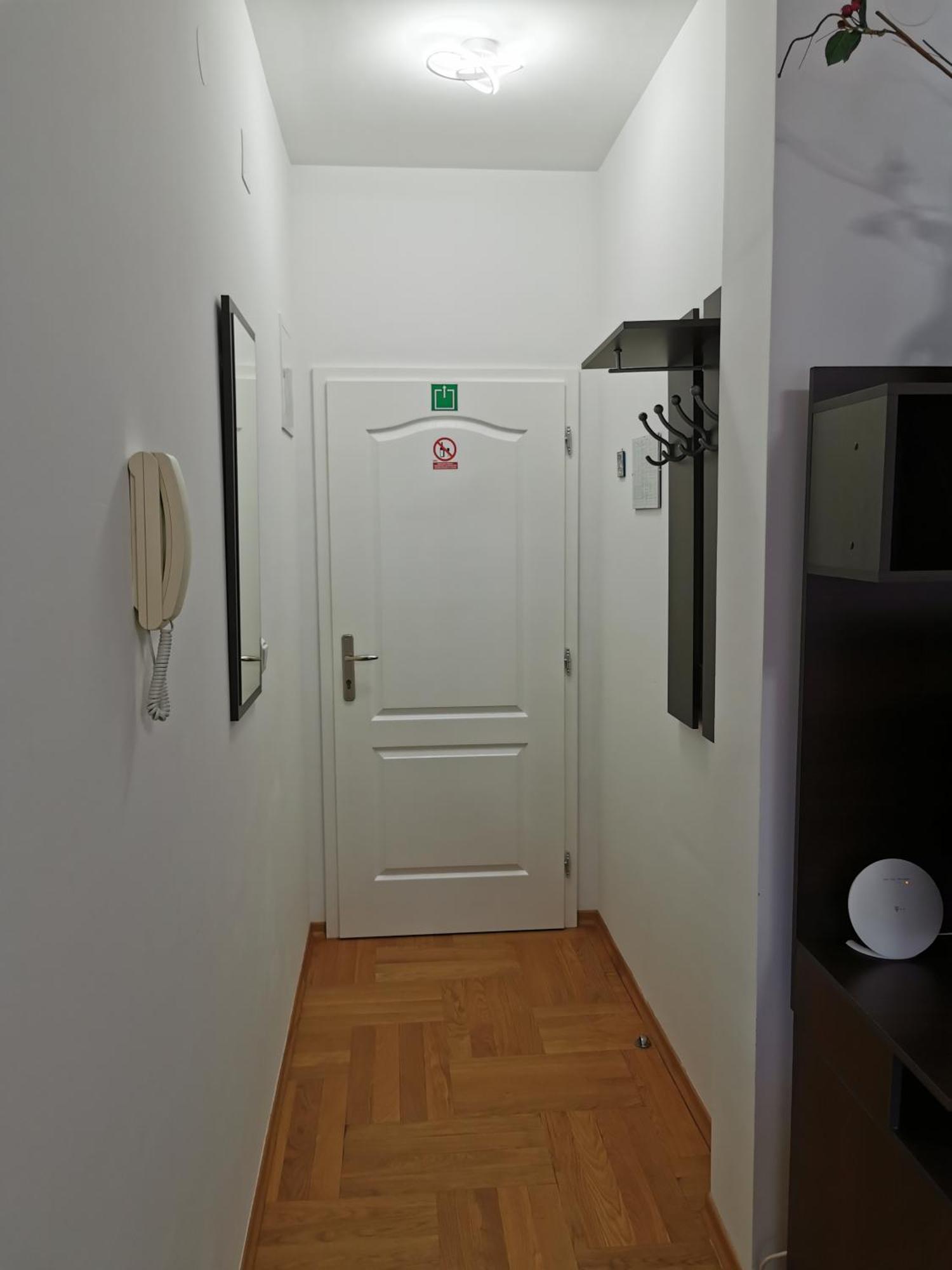 Apartments Mara 茨雷斯 外观 照片