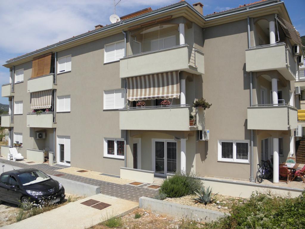 Apartments Mara 茨雷斯 外观 照片