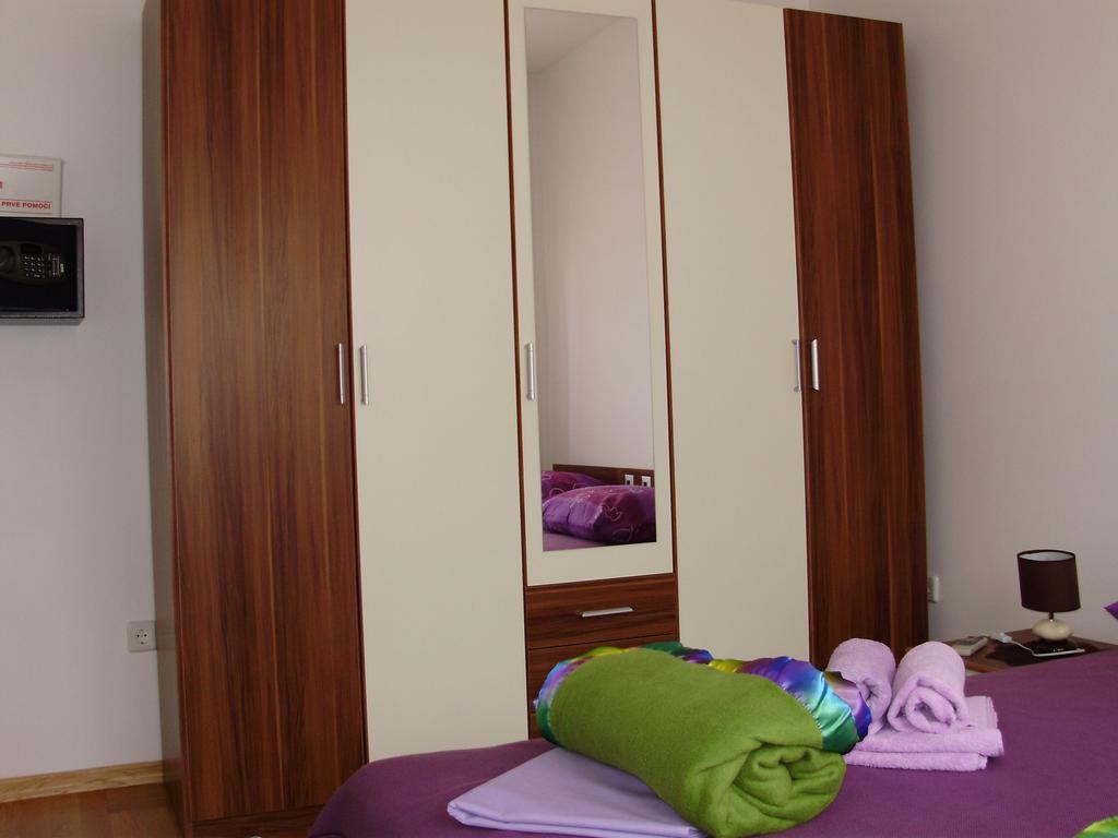 Apartments Mara 茨雷斯 客房 照片