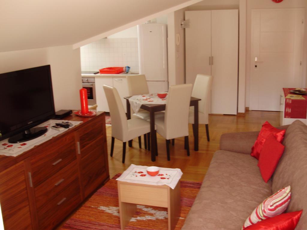 Apartments Mara 茨雷斯 客房 照片