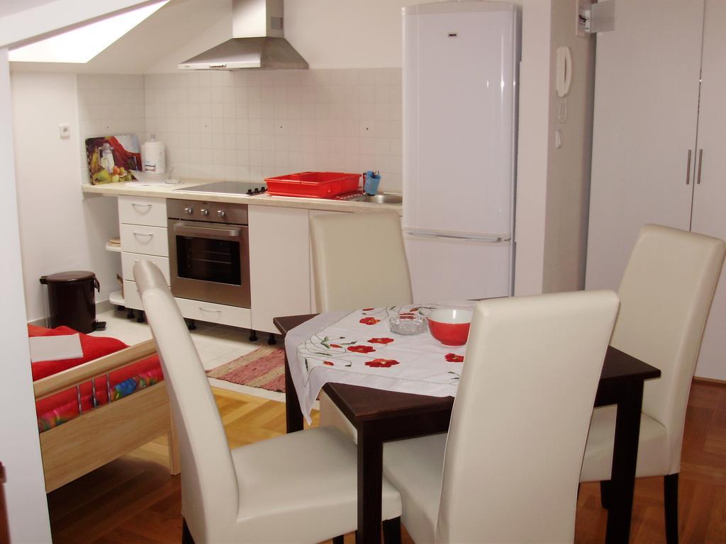 Apartments Mara 茨雷斯 客房 照片
